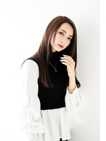 イズ(is)&nbsp;ストレートで魅せる前髪なしロング