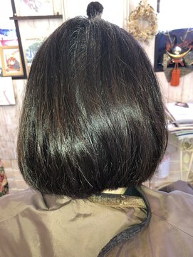 ヘアドゥアイザワ(Hair-do AIZAWA) ミディアムボブ