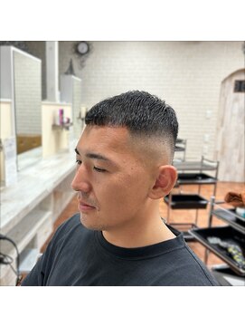 アボックス(abox) スキンフェード×ハイフェード×クロップ