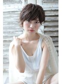 動きのあるショート×外はねパーマ