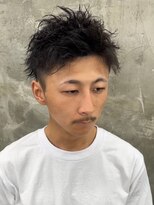 キング 楠葉店(K!ng)&nbsp;波巻きツイストスパイラルパーマ/フェザーパーマ/眉毛/メンズ