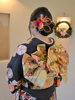 着付けからヘアセットまで、全ての施術が可能！着崩れしにくいので、大切な日を素敵に演出します♪