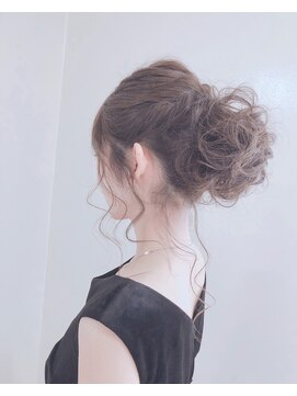 アナザヘアー なんば 高島屋前店(ANAZA hair) アンニュイフルアップシニヨン♪