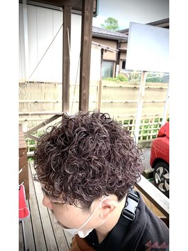 803 ヘアールーム(803 Hair Room) 攻めヘアー。笑