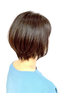 クオリス 上福岡店(QUALIS) ショートボブ/グラボブ/前下がりボブ/艶髪カラー