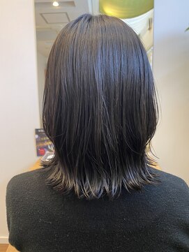 オルガ ヘアアンドメイク(Oluga hair&make) ブルーアッシュブラックミディ