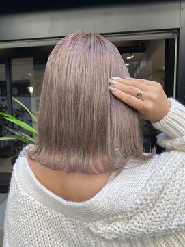 ラピス 大宮(Lapis) 『ホワイトグレージュ』