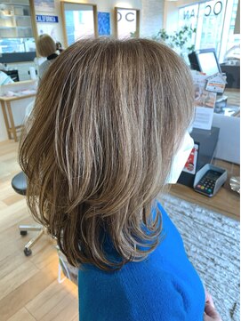 オーシャン(Ocean) [OCEAN Hair&Life藤原純] 白髪ぼかしハイライトレイヤーボブ☆