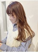 オレンジベージュ × イヤリングカラー