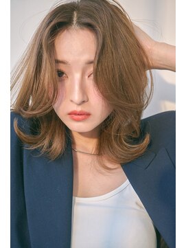 ロージィー バイ リトル(Rosy by little) 30代40代大人かわいいミディアムレイヤースタイル