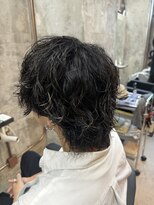 カーニー 上野(kearny)&nbsp;ツイストスパイラルパーマ縦落ちパーマメンズ波巻きパーマ