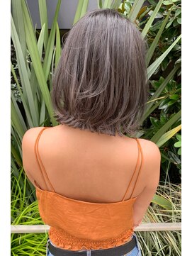 トルネード(TORNADO) 外国人風外ハネボブチャコールグレージュ　n7.4.20