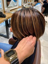 ネオリーブルカ 御茶ノ水店(Neolive Luca)&nbsp;脱白髪染めハイライト　線細めしっかり