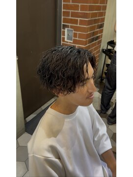 シェノン オム 梅田(CHAINON HOMME) MEN'S HAIR/センターパート/ツイスパ/スパイラル