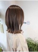 肩上切りっぱなしボブ