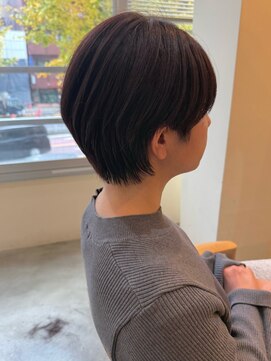 ナチュラルショートヘア