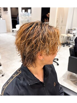 ルーストデラックス 京都河原町三条(ROOST dx) 波巻ツイストスパイラル/フェザーパーマ/京都河原町