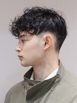 ガーデンヨコハマエスト(GARDEN YOKOHAMA est)&nbsp;フェード　スパイラルパーマ　ショート