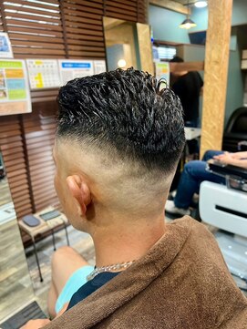 スタンドバーバー 柏(STAND BARBER) リバースセンターパート/ニュアンスパーマ/ダウンバング/柏