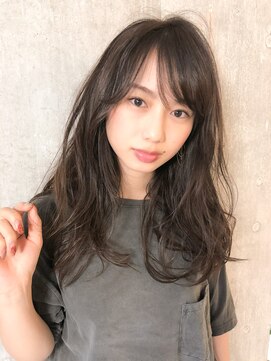 グローブス 表参道(THE GLOBES) デザインカラーが決め手のラフウェーブ