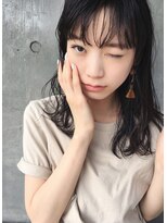 ルーム(Loom.)&nbsp;〈スタイリング簡単〉柔らかい質感のストレートロング