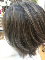 ビューテ(BIEUTE) 魅惑のグレージュ