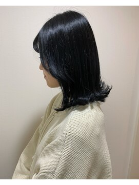 シェノン 西梅田(CHAINON) ブルーブラック×ボブ×大人かわいい×くびれヘア