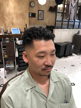 ルドローブラントオオサカ(LUDLOW BLUNT Osaka) スリックバックパーマスタイル