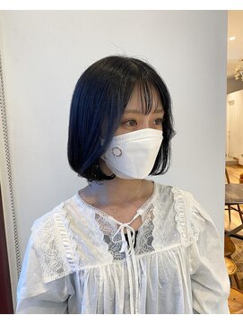 ルッツ(Lutz. hair design) bob blue-black