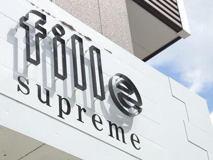 シュプリーム(supreme)の写真