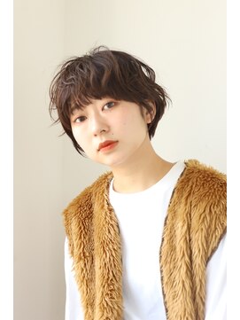 エクリ 麻布十番(equri) リラクシーウェーブしひには/アッシュオリーブ/アースカラー