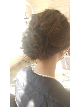 アンフィ(Amphi) ゆるふわ下目シニオン