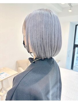 ニュート(Neut ) ホワイトシルバー