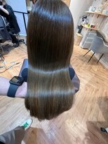 ジーナ 本八幡(Zina)&nbsp;大人かわいい20代30代40代小顔ショコラベージュ　Zina本八幡