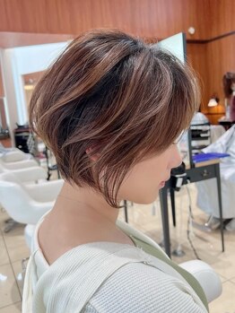 エイトオオブ(EIGHT OBU)の写真/【大府/白髪ぼかし】HPB AWARD 2025 BEST SALON 注目サロン選出◇白髪ぼかしで目立ちにくく垢抜けた印象に!