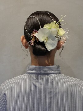 ウェディングヘア/ヘアセット/ヘアアレンジ/タイトヘア/シニヨン