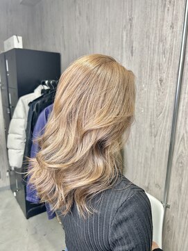 ジゼル 中津大分(GiseL) ミルクティーベージュダブルカラーインナーカラーケアブリーチ