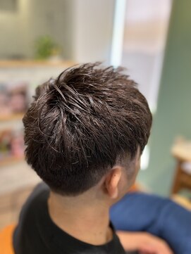 ルアナ(Luana) ツーブロック