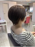 ショートカット×明るめブラウンカラー