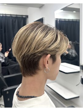 レブ 心斎橋(REV.) 髪質改善/ブリーチ/ダブルカラー/韓国/インナーカラー/心斎橋