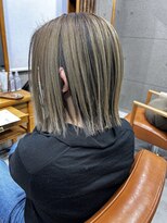 ハレ(Hale)&nbsp;《コントラストが映えるアンブレラボブ》