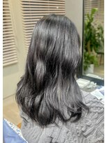 エオン(eon)&nbsp;透明感と深み大人のヴァイオレットグレー