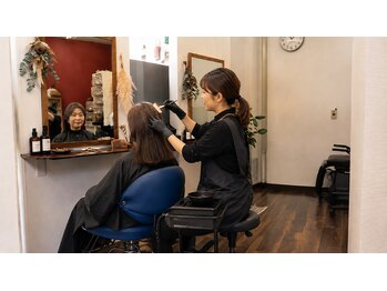 ビービー 大宮東町店(bebe)の写真/カラー専門店ならではの価格とお値段以上のクオリティの高さが好評♪当日予約もOK◎ダメージレスカラー◇
