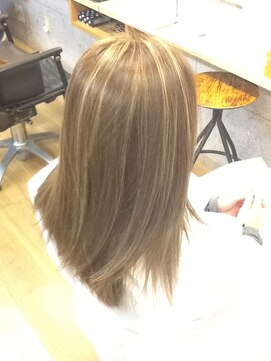 美容室 ココロ(Co Co Lo) high&row color