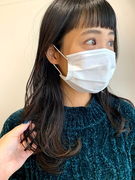 ケーオーエスビューティー(K O S beauty) 黒髪ウェーブ×眉上バング