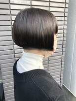 ギーク(geek) モードなショートボブ