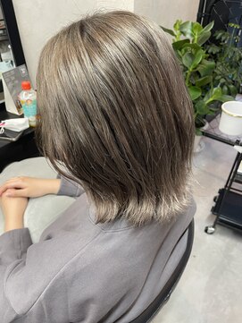 エンカウントバイマハロ 千葉(encount by mahalo) こなれハイトーンミルクティー【ハイライト／ブリーチ】