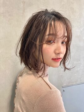 エイミー(Aimee) Aimee 町田 ニュアンスショート×ココアグレージュ