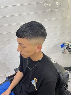 メリケンバーバーショップ フクオカ(MERICAN BARBERSHOP FUK) スキンフェードバーバースタイル