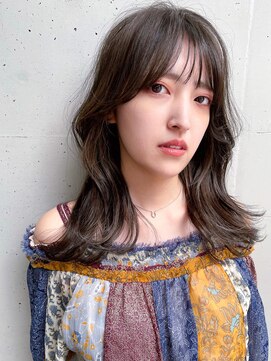 ローランド(Rowland) くびれヘア☆レイヤーカット☆シースルーバング☆グレージュ